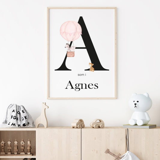 Namntavla Bokstav med luftballong rosa - Dekortorget