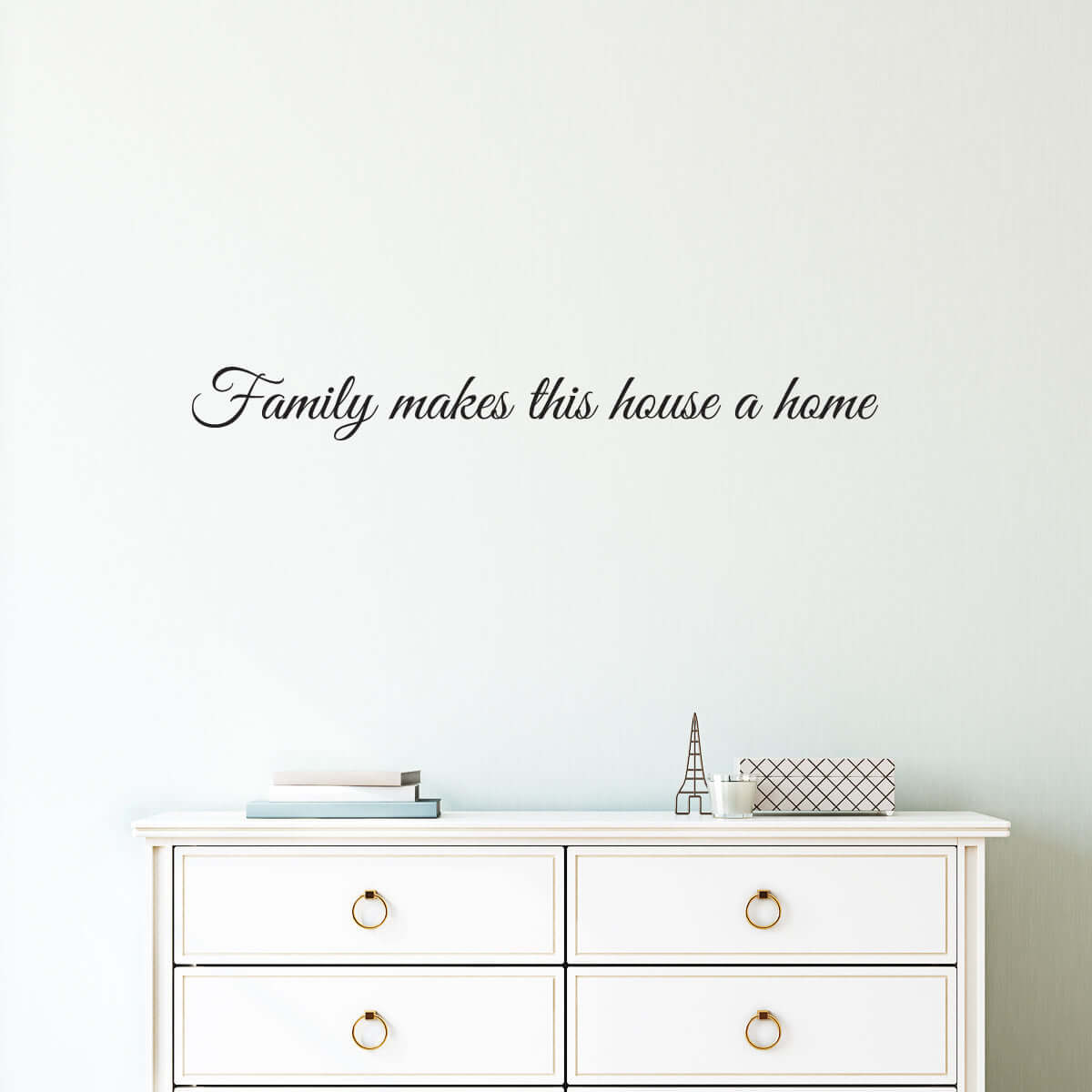 Väggord Family makes this house a home - Dekortorget