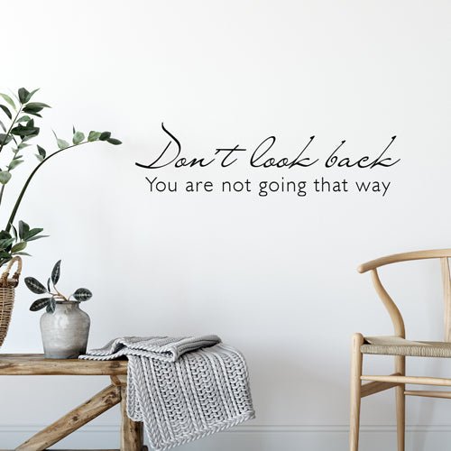 Väggord Don´t look back - Dekortorget
