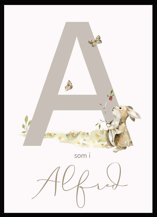 Namntavla Bokstav beige med kanin - Dekortorget