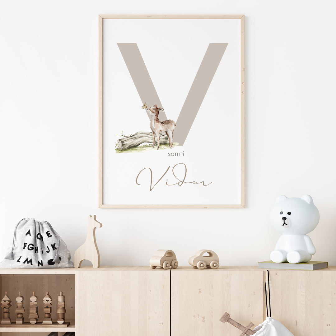 Namntavla Bokstav beige med rådjur