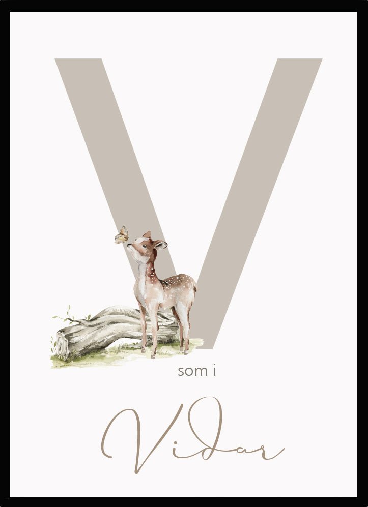 Namntavla Bokstav beige med rådjur - Dekortorget