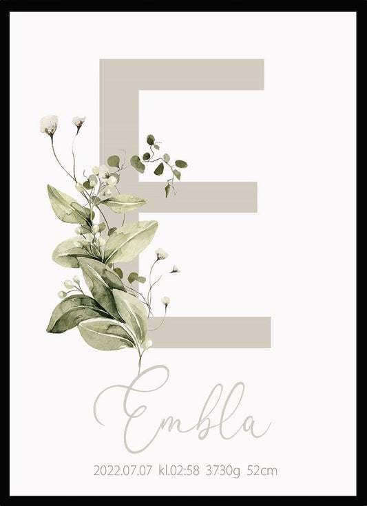 Namntavla Bokstav med blommor beige - Dekortorget