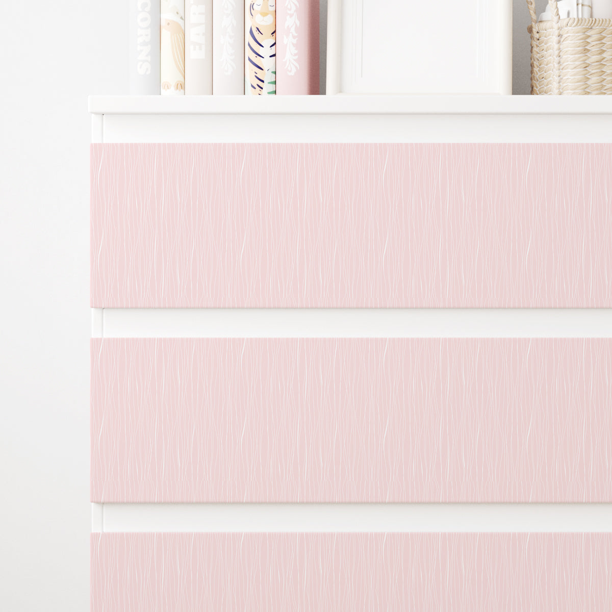 Dekorfolie till IKEA MALM – Rosa linjer